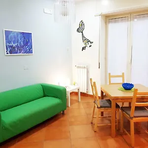 https://vecchia-napoli-spaccanapoli.hotels-amalfi.com